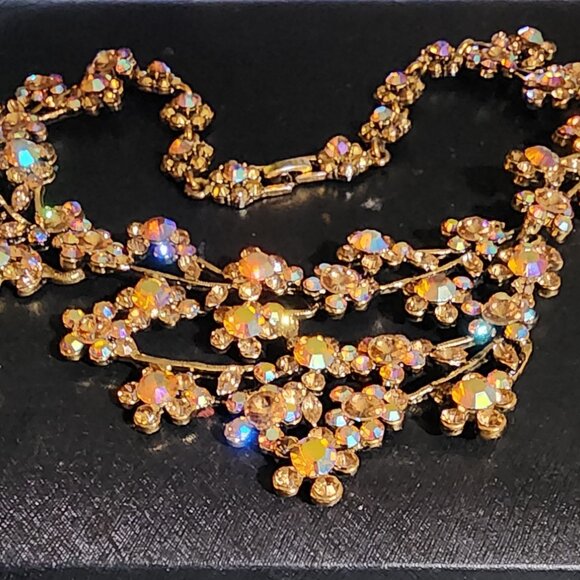 Vintage MCM Golden AB Rhinestone Flower Necklace Heavy Gold Plate Rivoli Stones - Picture 14 of 14